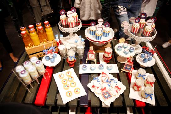 LALABOBO X HELLO KITTY巡展