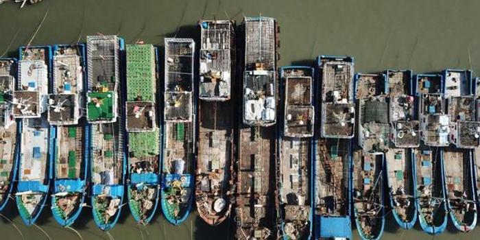 台风玛莉亚逼近 福建渔船回港避风