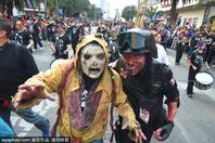 墨西哥城举行“僵尸大游行” 恐怖狰狞吓坏路人