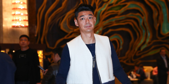 多图流:曾诚、何超、刘奕鸣、张修维、李磊抵