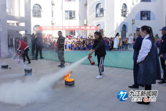 九江市湖滨幼儿园开展“消防安全宣传周”系列活动