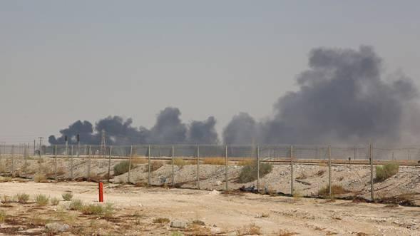 分析：美国为什么不承认是也门胡塞武装袭击了沙特石油设施？