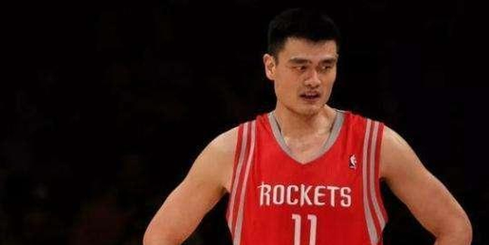 姚明第一次nba战纪,姚明第一次nba比赛