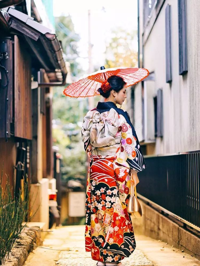 穿和服，要美得正确且惊心动魄（收藏这一篇全搞定）