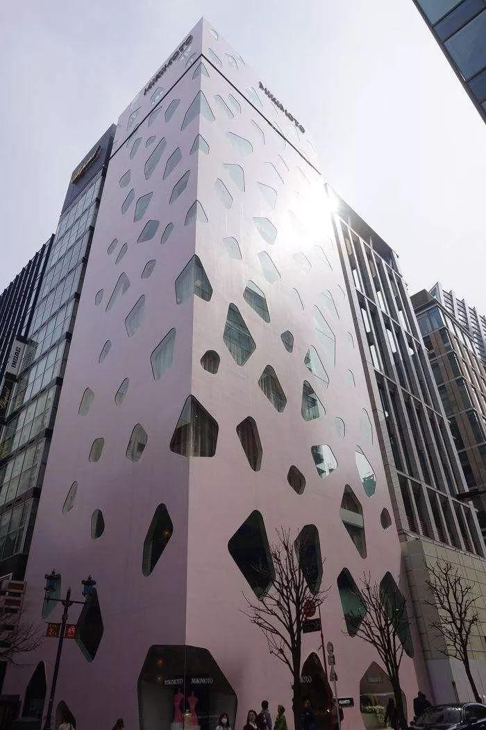 像鸟儿那样轻——日本建筑轻盈化的建筑结构策略（一）