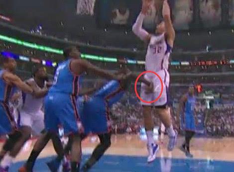 没有最狠只有更狠！盘点nba喜欢打人裆部的球员，勇士两人上榜