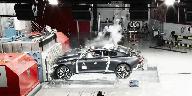 Polestar 1样车接受碰撞测试 碳纤维车身表现出色