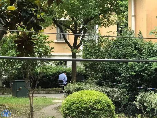 以拍戏为名，19岁女子疑遭拘禁杀害！小区杂货间里发现尸体