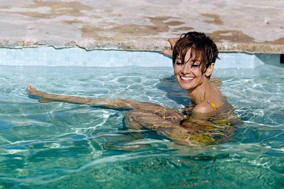 Terry O‘Neill于1966年为奥黛丽·赫本拍摄的照片 图片来源:Iconic Images