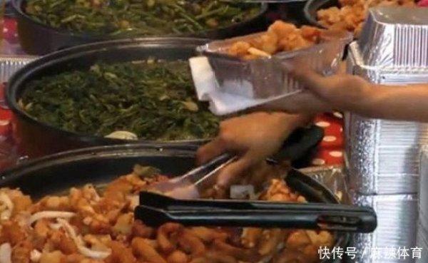 大妈工厂门口卖这小吃，一到中午就遭疯抢，月收入还不错
