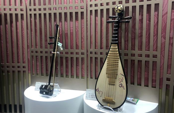 从“敦煌”到“故宫”：上海研发制造的民族乐器推陈出新