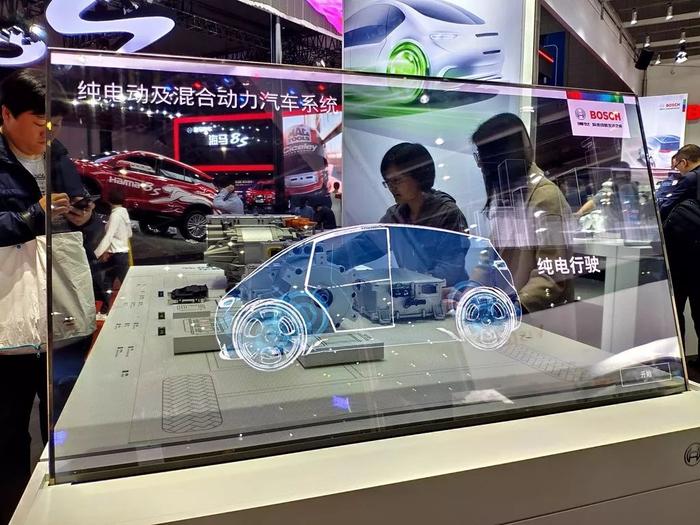 上海车展 | 科技成就生活之美，AutoLab粉丝选择“年度科技企业奖”揭榜
