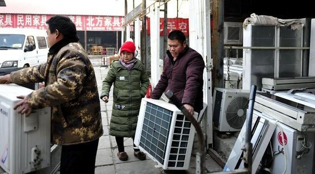倒卖二手家电成奸商财路(图片来源于网络)