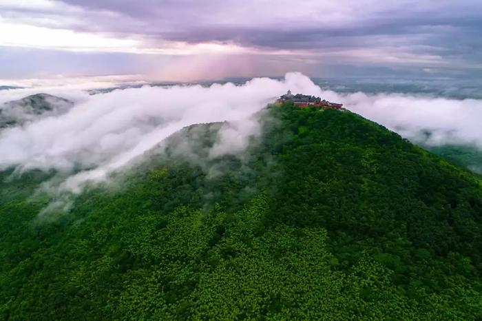 不输黄山！南京附近这座道家圣地，景美洞奇，周末出发刚好！