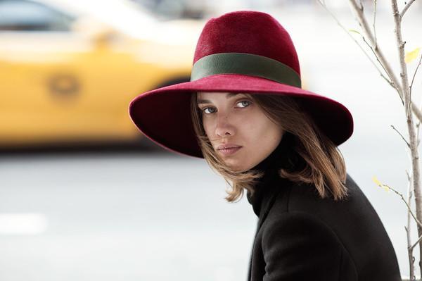 集多重身份于一身，法国女郎Garance Dore靠博客红遍时尚圈：为什么说她是最好的女性街拍摄影师？