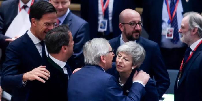 欧盟同意延迟脱欧 而英国民众已开始疯狂抢购物资