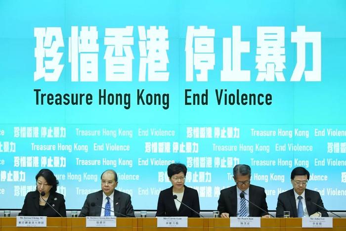 港澳办、中联办、驻港公署回应香港订立《禁蒙面法》