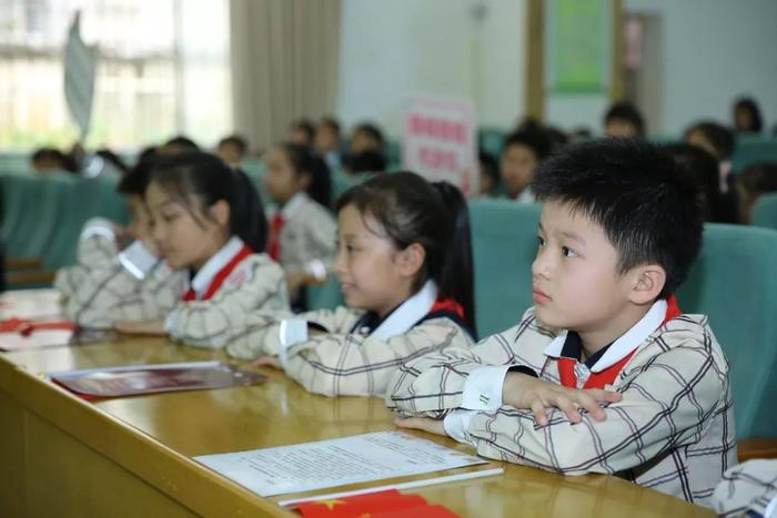 干货满满！主播记者走进南宁市逸夫小学，开讲啦！