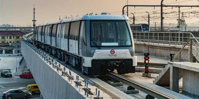 视频|上海首条无人驾驶地铁浦江线 本周六开通试运营