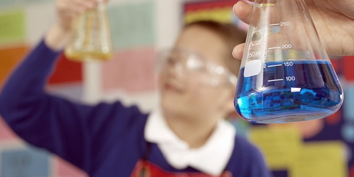 到2020年,上海每所中小学至少配备一个创新实验室