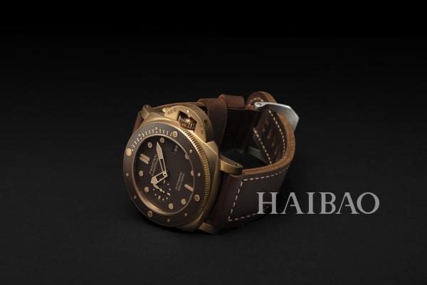 沛纳海 (Panerai) 推出新款SUBMERSIBLE潜行系列BRONZO腕表