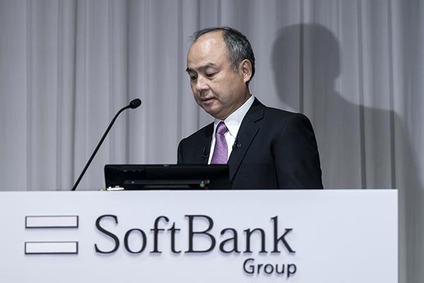 当地时间2019年11月6日,日本东京,软银集团CEO孙正义公布第二季度财报。 视觉中国 图