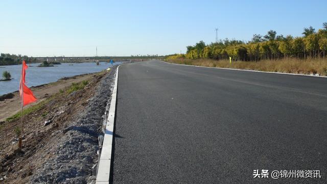 走进锦州滨河路五期施工现场！道路直通大海！设有骑行驿站