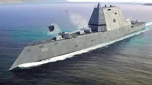 中国海军治好了美军的“拖延症”，伯克III终于被055给逼下水了！