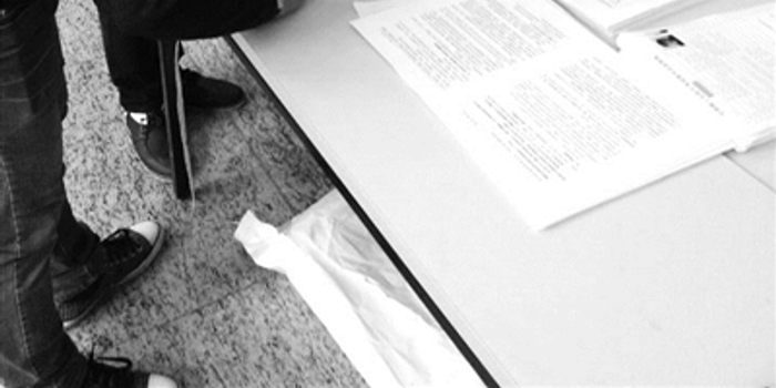 大三学生报名考研练兵被工作人员劝退(图)