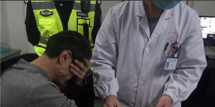 武汉一司机涉嫌毒驾+醉驾 或将终身吊销驾照