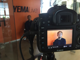  摩天轮车厢 因风大360度 翻转 _手机新浪网