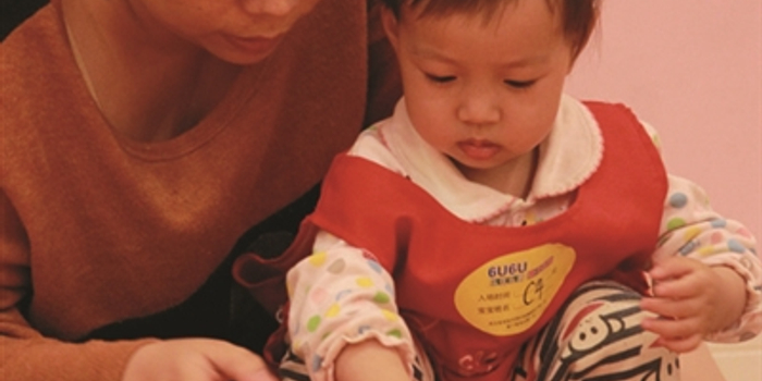 苏州健康宝宝大赛初赛精彩开场 爸爸拿出苹果