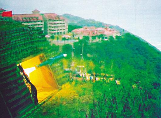 据称是屏东的九鹏基地,伪装比较到位