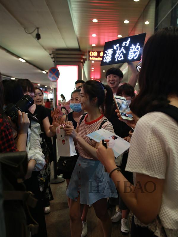 “小小花”初长成！谭松韵、吴倩、孙怡表现亮眼各有不同，你更看好哪一位？