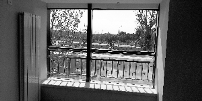 精装新房 进衣帽间必须弯腰