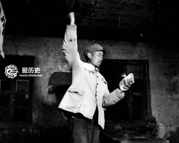 红色浪潮里割资本主义尾巴 多养只鸡都得打死