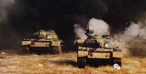国庆35周年的大阅兵中亮相的79式系列主战坦克