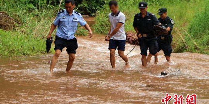 男子购钢管铁皮自制猎枪出售 仅上过两年小学