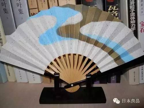 日本人总拿在手里的扇子竟有这般讲究！丨日本文化