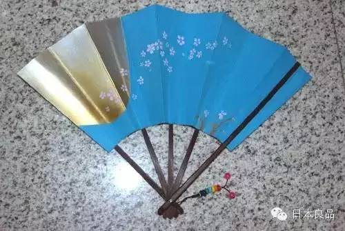 日本人总拿在手里的扇子竟有这般讲究！丨日本文化