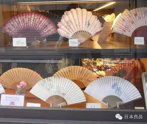 日本人总拿在手里的扇子竟有这般讲究！丨日本文化