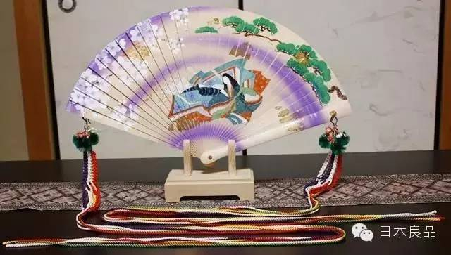 日本人总拿在手里的扇子竟有这般讲究！丨日本文化