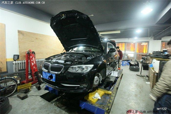 新人新车 E92 335 改装作业  版主求射精啊！！