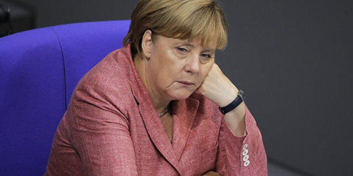 德国总理默克尔:目前没有解决难民问题长期方案