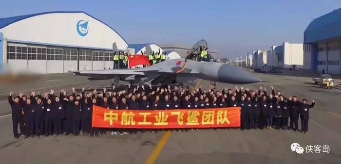 中国航空工业部门的资料显示,歼-15的批量生产也在有序进行中