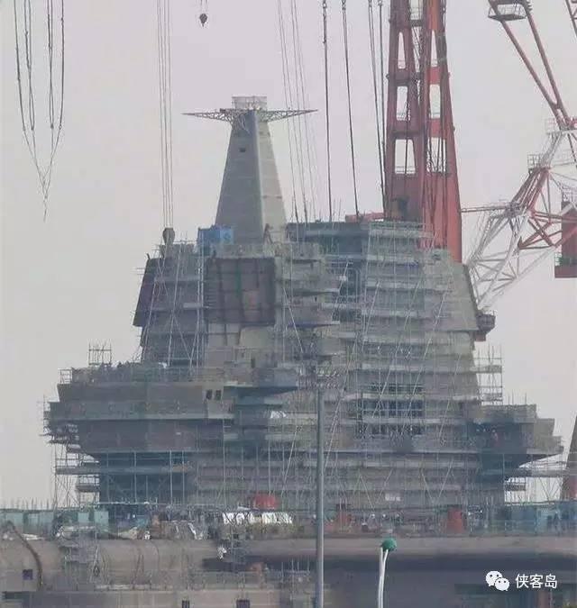 从网络媒体公布的图片来看,001A型航母舰岛已经接近完工