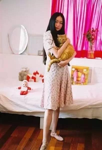 要说风格妆容啥的,谁还没年轻过呢