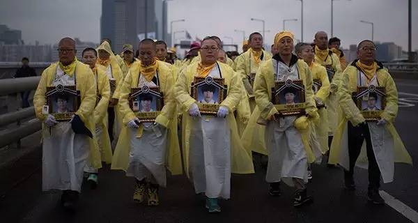 300条人命，竟是韩国一场「邪教血祭」
