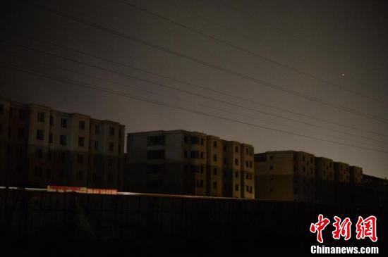 内蒙古一居民楼发生爆炸 已致3死25人伤