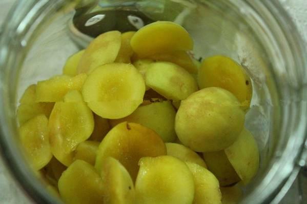 这种水果被称为“返老还童果”,现在吃它正是时候！